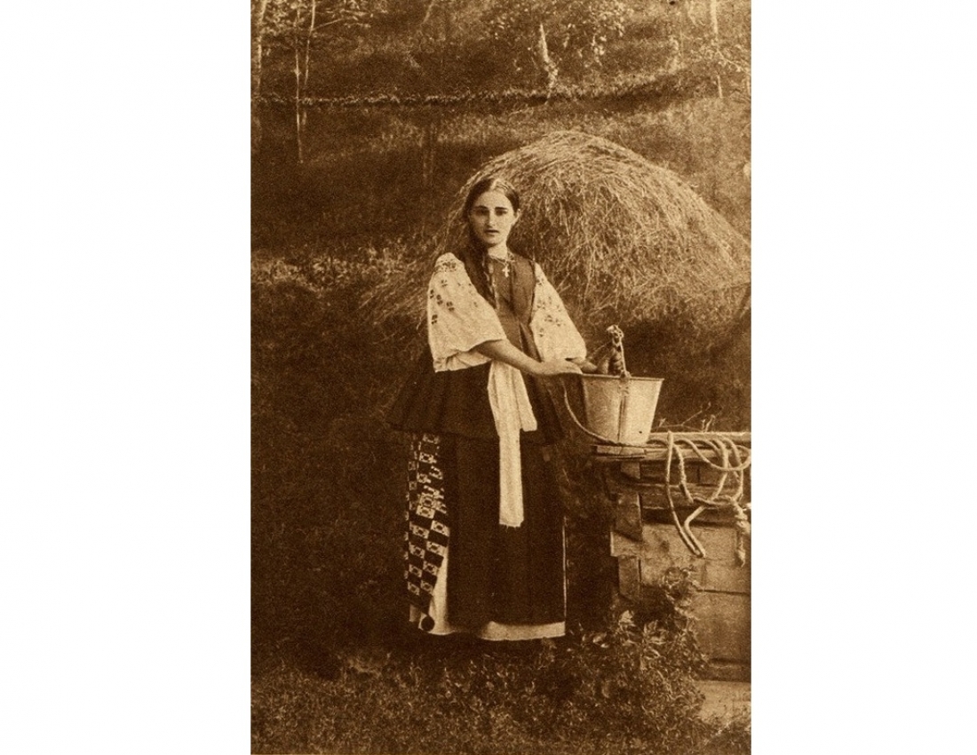 Як виглядали українки 100 років тому – раритетні фотографії