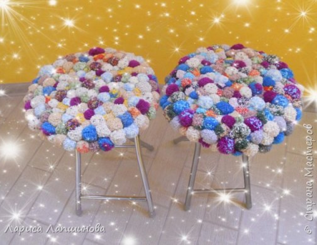 Прикраса для наших табуреток... просто віртуозні чохли!