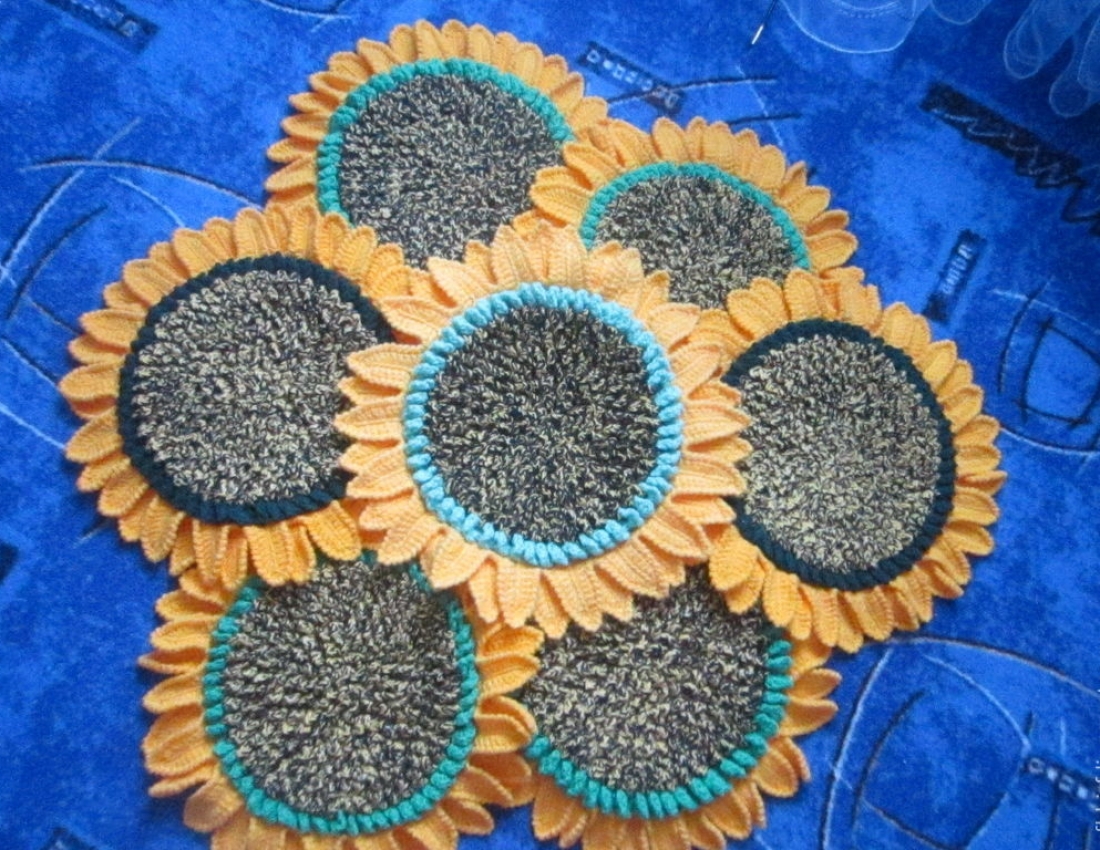 Прикраса для наших табуреток... просто віртуозні чохли!