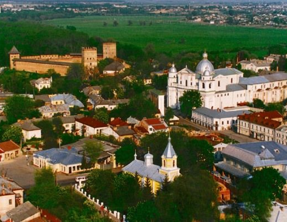 Міста України з висоти пташиного польоту: впізнаєте своє?)