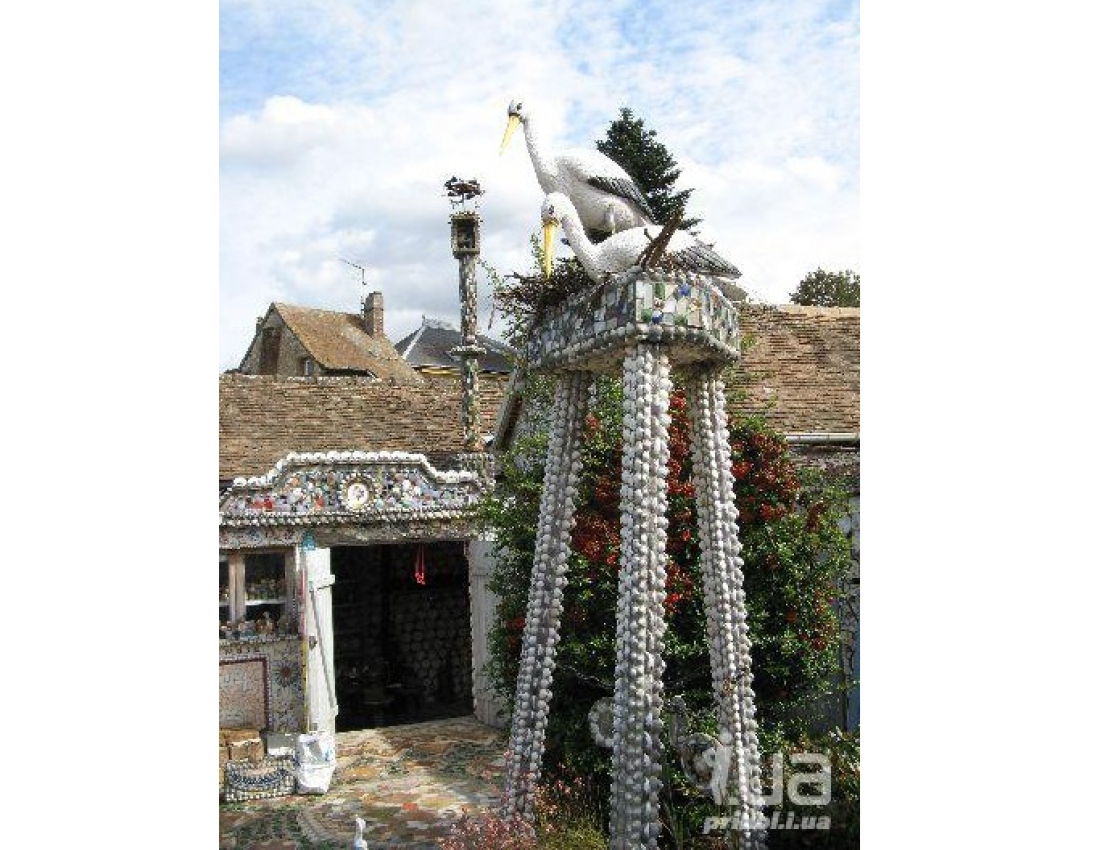 Будинок розбитого посуду