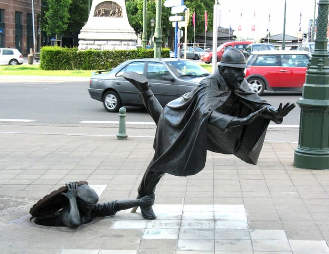 Вражаюче дивні скульптурні прикраси міст