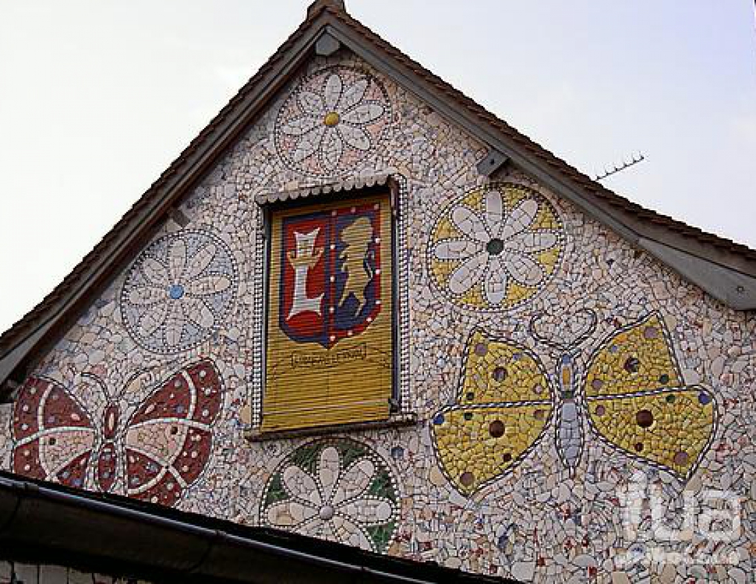 Будинок розбитого посуду