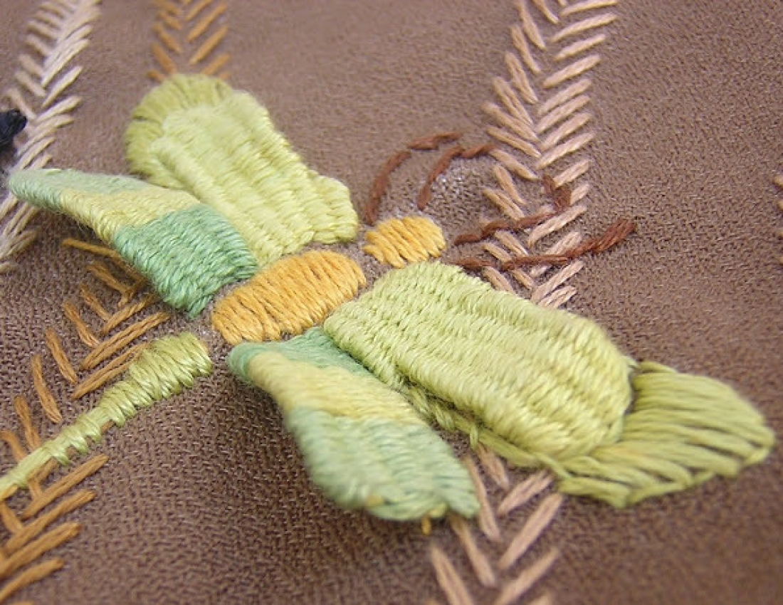 Вишивка на гребінці