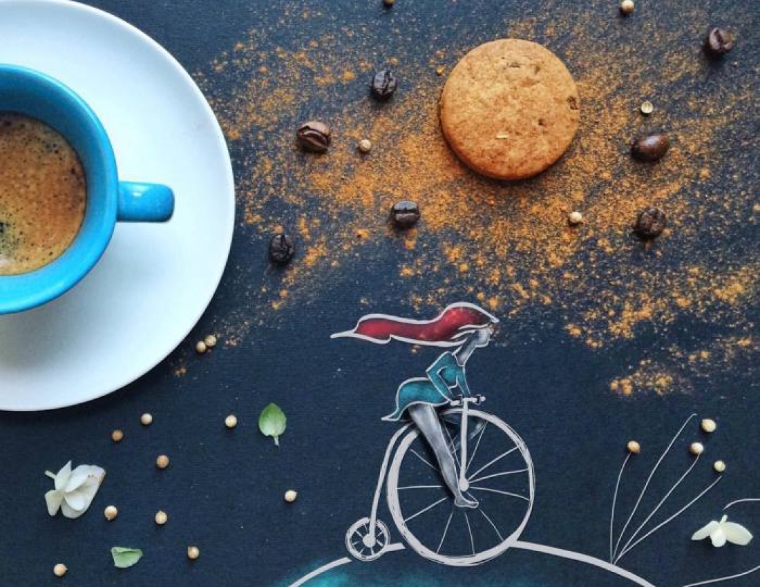 Хвилинка творчості за сніданком: чарівні малюнки, що доповнюють ранкову каву...)))