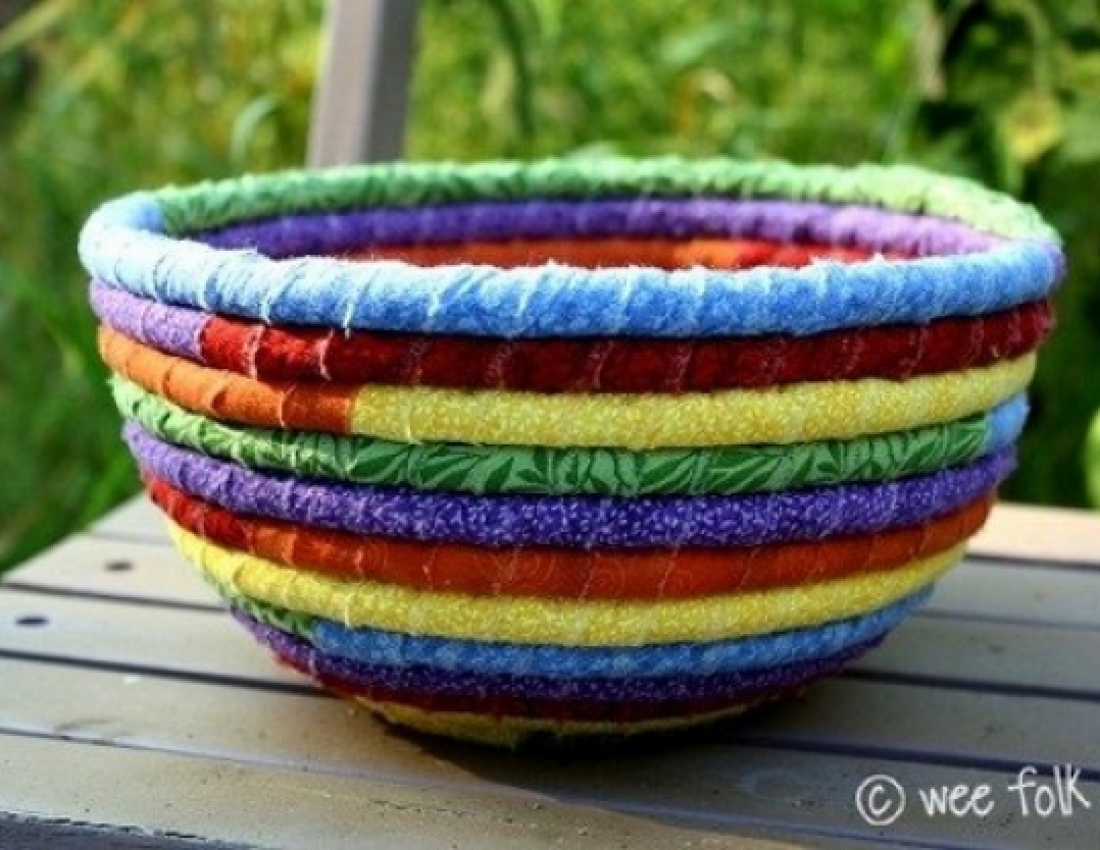 Дуже потрібні речі з непотрібних клаптиків тканини :-)