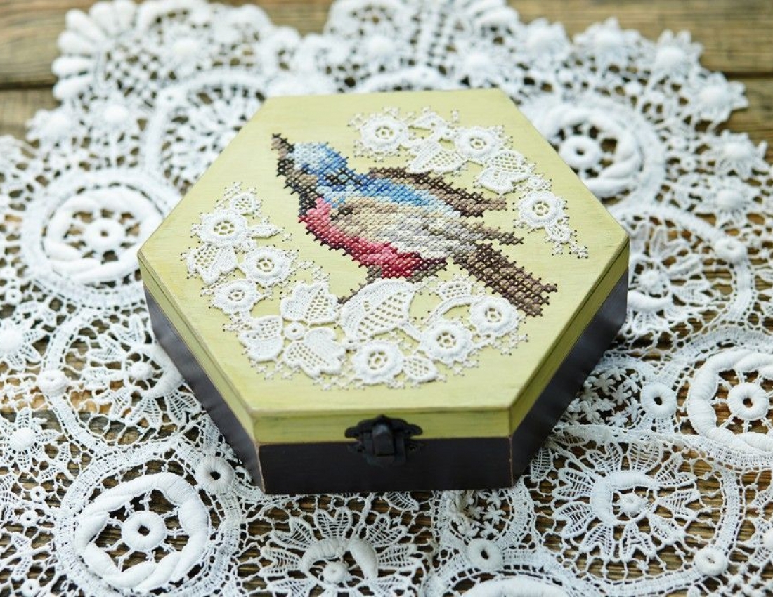 Вишивка ... по дереву!