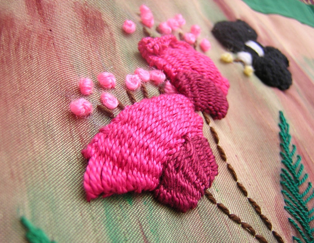 Вишивка на гребінці