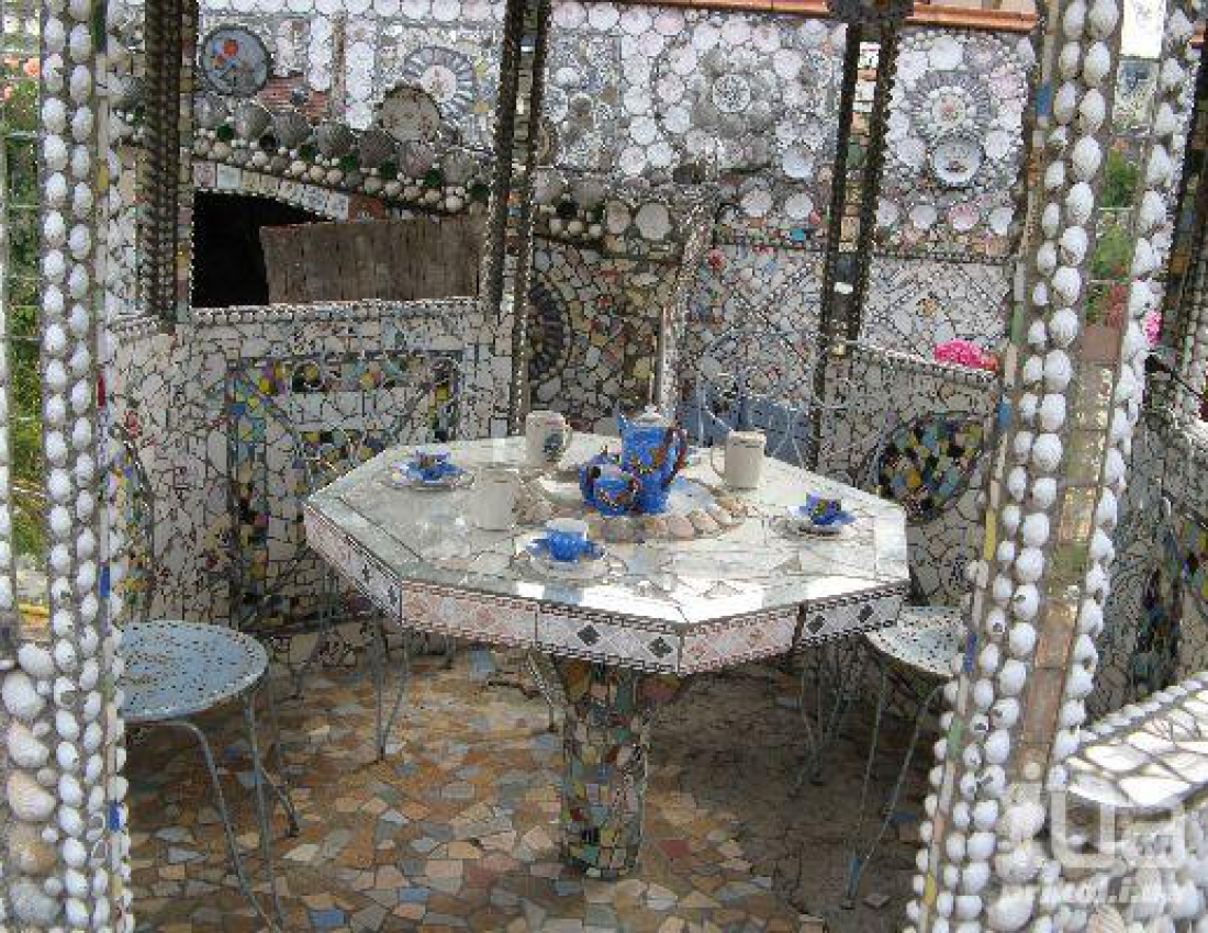 Будинок розбитого посуду