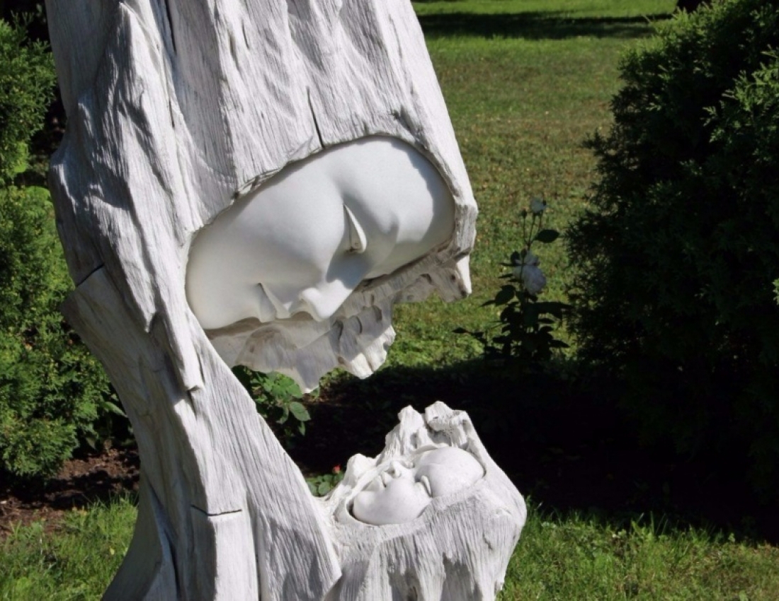 І навіть каміння випромінює любов...