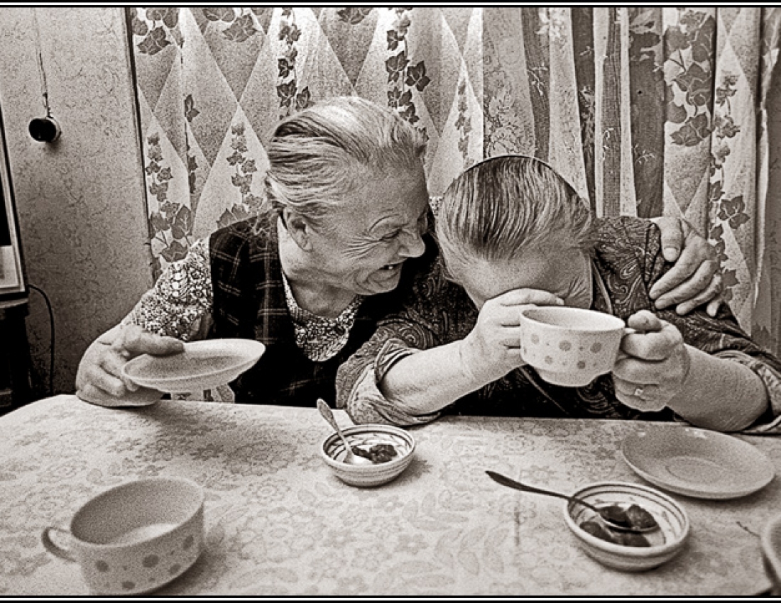 This is the way one should behave to the elderly...