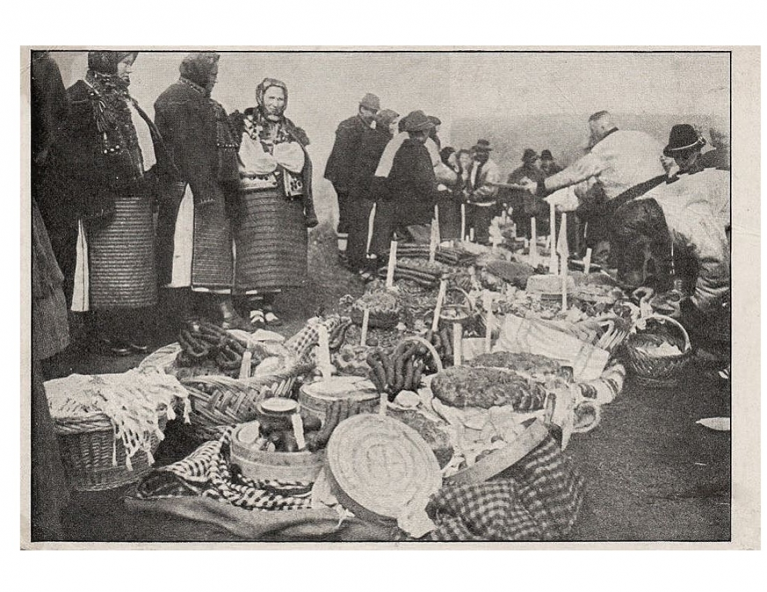 Які вони гарні, наші пращури ! Освячення пасок в Ясінях. 1920-і роки