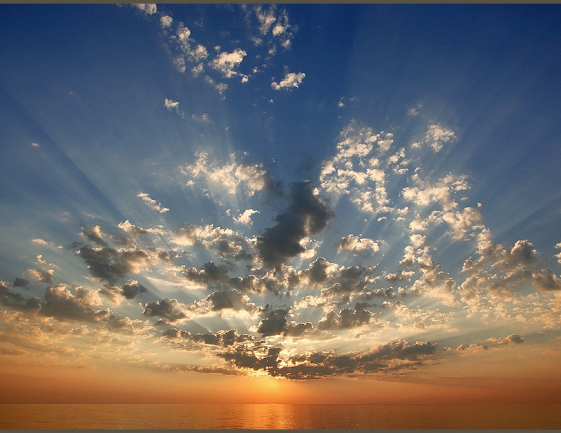 Дивовижний живопис природи: захід сонця!