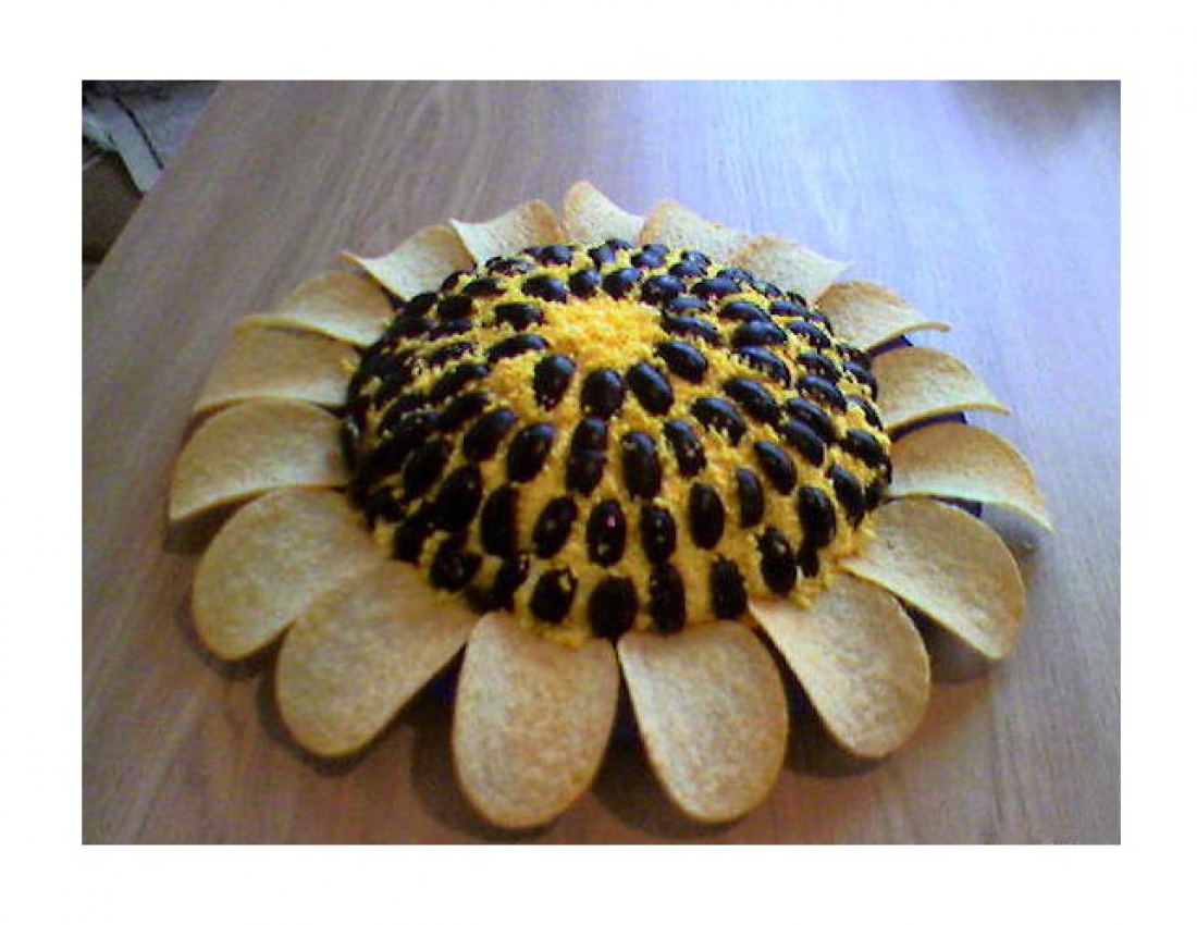 Цікаві та апетитні варіанти оформлення салатів!!! :-)