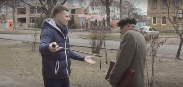 Пенсіонери підірвали мережу своїм знайомством із селфіпалкою Пенсіонери підірвали мережу своїм знайомством із селфіпалкою