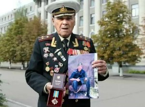 Герой ВВВ втратив онука-героя в АТО: запорізькі волонтери просять про моральну підтримку 97-річного українця