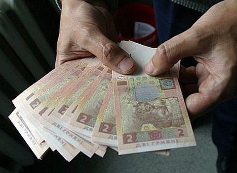 Нові розміри мінімальної зарплати та прожиткового мінімуму з 1 травня: на що впливатимуть? Нові розміри мінімальної зарплати та прожиткового мінімуму з 1 травня: на що впливатимуть?