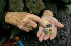 Пенсионеры в Украине получают 2 доллара в день — Всемирный банк Пенсионеры в Украине получают 2 доллара в день — Всемирный банк