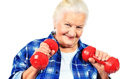 Вчені: Легкі фізичні навантаження знижують ризик смерті у літніх людей
