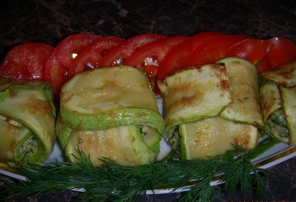 Кабачки с плавленым сыром и зеленью