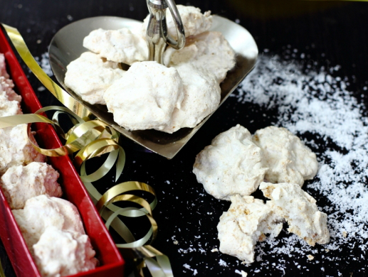 Ніжні кокосові макарунс (Kokosanki) Ніжні кокосові макарунс (Kokosanki)
