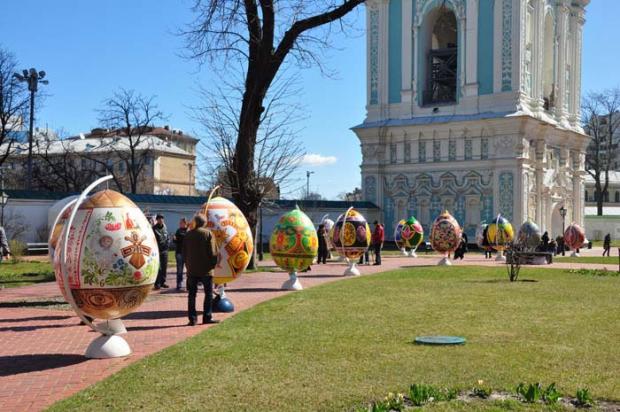 Краса врятує світ: Напередодні Пасхи в Києві пройде "Всеукраїнський фестиваль писанок" Краса врятує світ: Напередодні Пасхи в Києві пройде "Всеукраїнський фестиваль писанок"