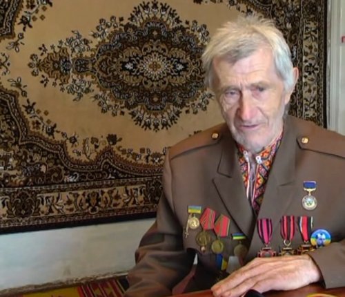 На Прикарпатті 87-річний ветеран УПА записався добровольцем в АТО. ВІДЕО