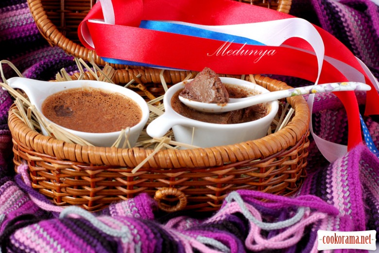 Шоколадні кремові горщики (Pots de Creme) Шоколадні кремові горщики (Pots de Creme)