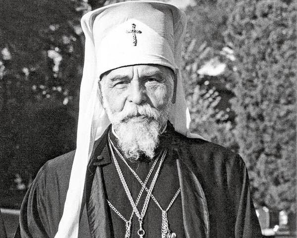 "Кожен другий українець — геній, але всі ліниві" "Кожен другий українець — геній, але всі ліниві"
