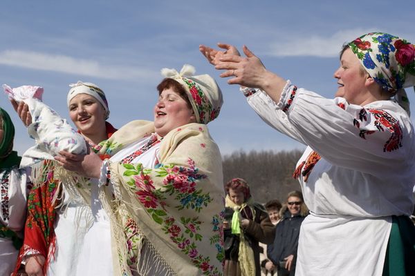 Колодія величаймо - Весну зустрічаймо! Колодія величаймо - Весну зустрічаймо!