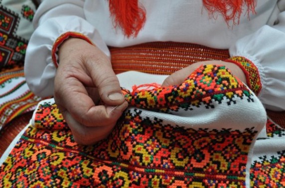 Вплив голки і нитки на енергетику вишивки Вплив голки і нитки на енергетику вишивки