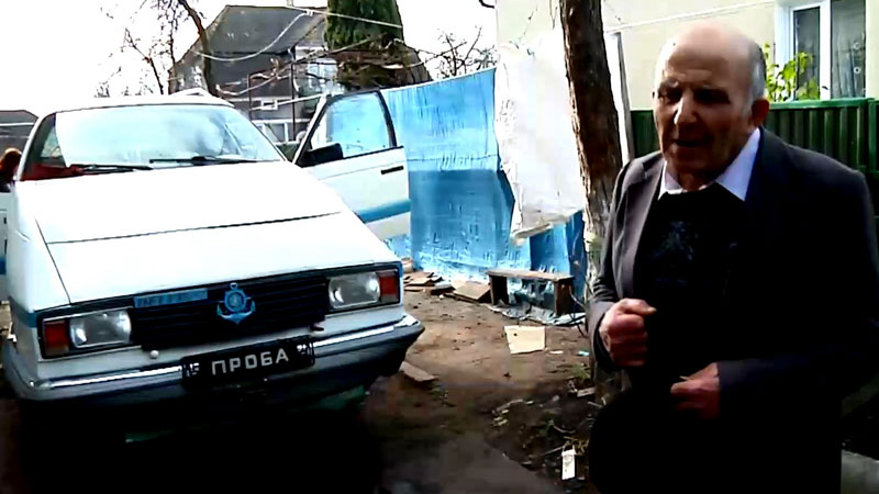 Львівський пенсіонер зібрав перший в Україні плаваючий автомобіль (фото) Львівський пенсіонер зібрав перший в Україні плаваючий автомобіль (фото)