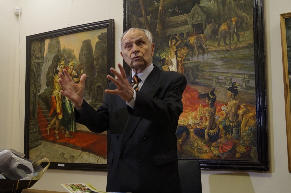 "Горіли клином кучері між ніг. Я роздягаючись до неї біг" - Павличко читав еротичні вірші і згадував УПА