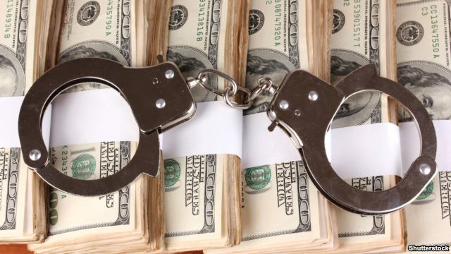 Українці скинулись на проведення Антикорупційного форуму Українці скинулись на проведення Антикорупційного форуму