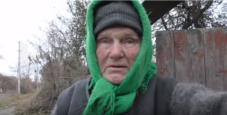 Бабуся з Донбасу зробила вражаючий аналіз політики Путіна. Відео