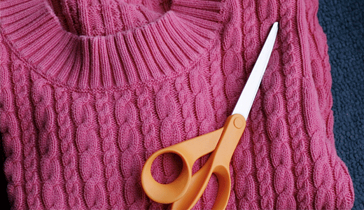 9 теплых и уютных вещей из старого свитера