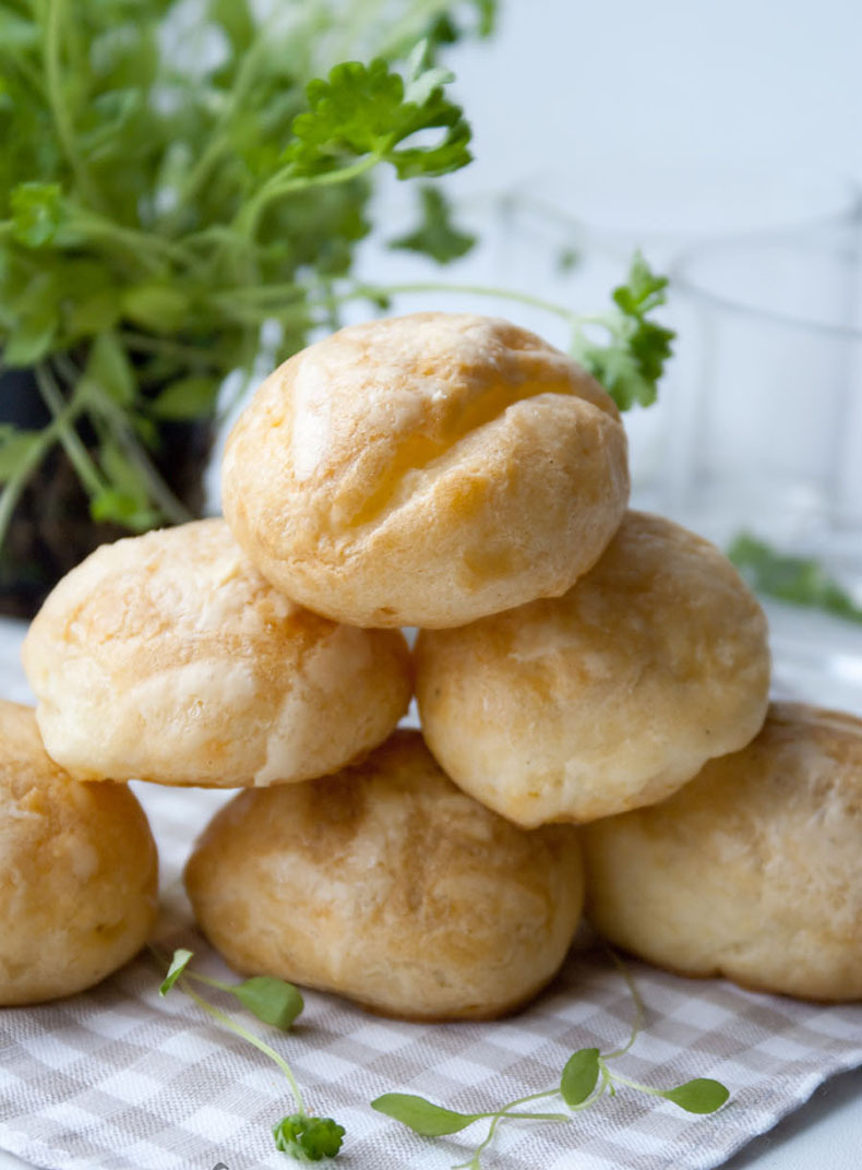 Гужеры (Gougères) — восхитительные французские заварные булочки