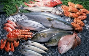 Цинк міститься в морепродуктах та м'ясі